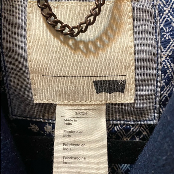 Levi’s Double Breasted Navy Coat - Picture 3 of 4